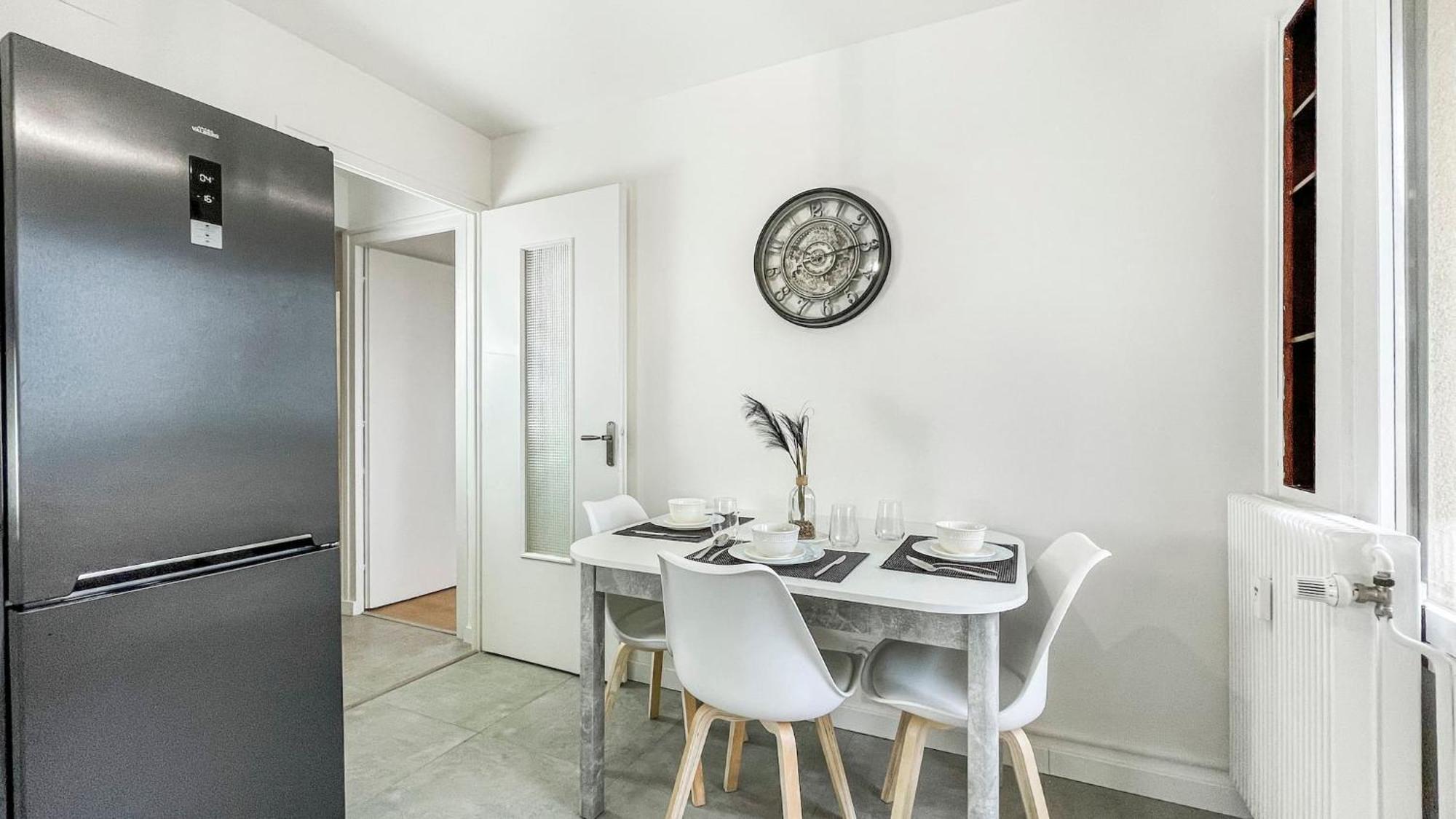 Homey La Coloc Mugi - Colocation Haut De Gamme - Chambres Privees - Balcon - Wifi Et Netflix - Proche Transports Commun Annemasse Buitenkant foto